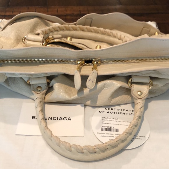 SOLD πΈπΌπΊ Authentic Balenciaga Classic city - Picture 13 of 15